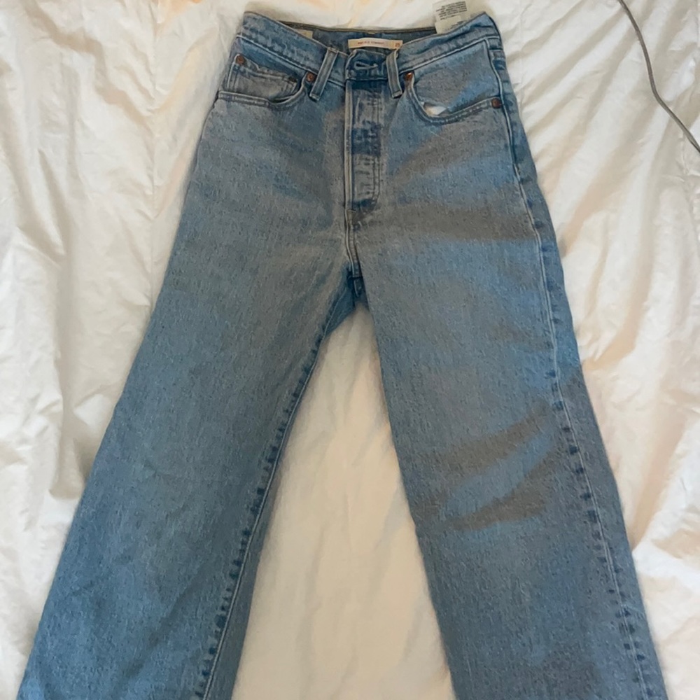 Levi Ribcage Straight Jeans (25)